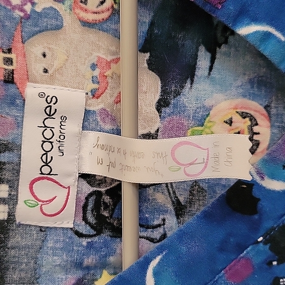 Scrub Top - Picture 2 of 4